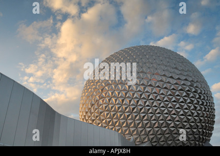 Spaceship Earth en Epcot en Walt Disney World en Florida, EE.UU. Foto de stock