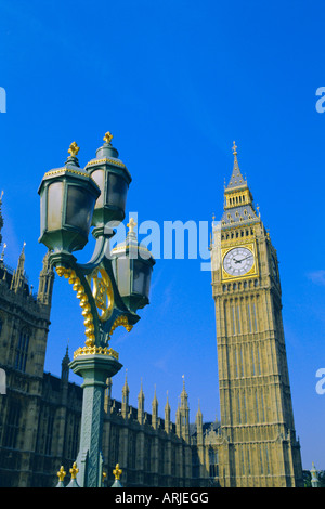 El Big Ben, las Casas del Parlamento, en Westminster, Londres, Inglaterra, Reino Unido.