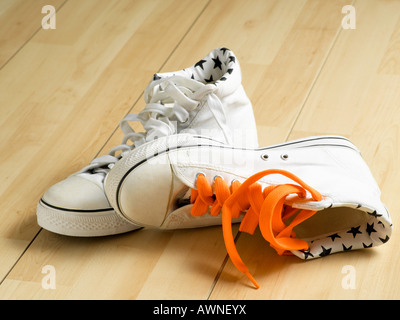 Los cordones de colores brillantes de distintos colores Fotografía de stock  - Alamy