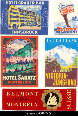 Etiquetas de equipaje del hotel desde las estaciones de deportes de invierno 1930 Foto de stock