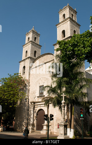 La iglesia de Jesús en Mérida, capital del estado de Yucatán, México la primera ciudad española construida en esta parte de México Foto de stock
