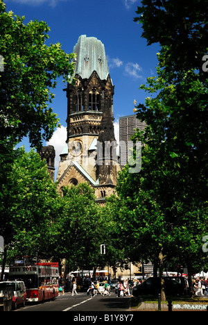 Berlin Kudamm,y de la Kaiser-Wilhelm-Gedächtnis-Kirche, Alemania Foto de stock