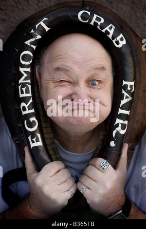 Cerrar imagen del campeón del mundo gurner Alex Woods de Egremont, en Cumbria, Inglaterra