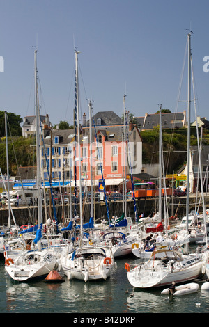 El estudio harbor (isla de Groix - Morbihan - Bretaña - Francia). Estudio de puerto (île de Groix - Morbihan - Francia). Foto de stock