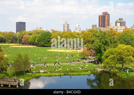 Central Park, New York City, NY, Manhattan, Park, Green , los árboles naturales, hojas, exterior, relajación, tranquilidad, desarrollo urbano, Lago, aventajar Foto de stock