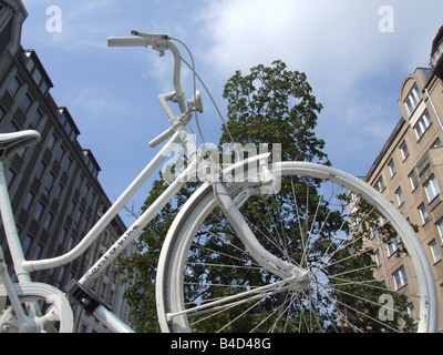 Anuncio de bicicletas de alquiler en Berlín, Alemania
