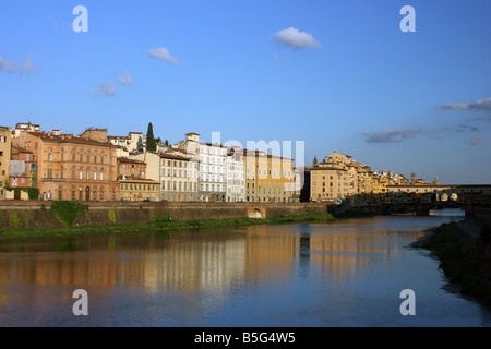 Terraplén del río Arno, Florencia, Italia. Foto de stock
