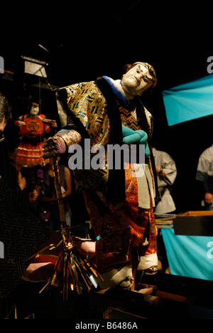 Karakuri títere del periodo Edo en Chiryu, Japón. Este títere es desde la Batalla de Ichinotani rendimiento Foto de stock