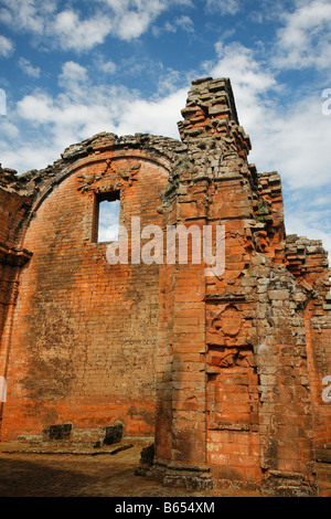 Las ruinas de la misión Jesuítica de Trinidad en el sur de Paraguay Foto de stock