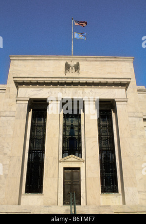 Washington DC US Federal ReserveBank Building Marriner S Eccles Building en Constitution Avenue. Detalle Foto de stock