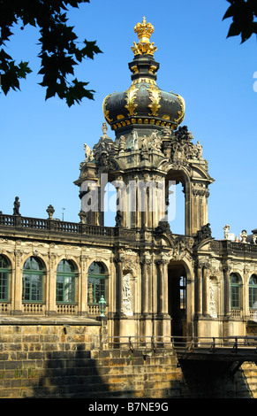 Corona Kronentor, Puerta, Zwinger, Dresde, Sajonia, Alemania Foto de stock