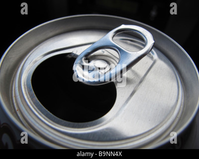 La parte superior del anillo bebidas pueden tirar Foto de stock
