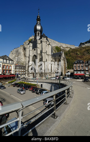 La Colegiata de Notre Dame Dinant Bélgica Ardennes Foto de stock