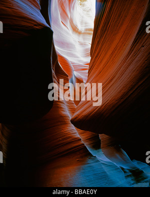 Las paredes de arenisca de Antelope Canyon, Page, Arizona, EE.UU. Foto de stock