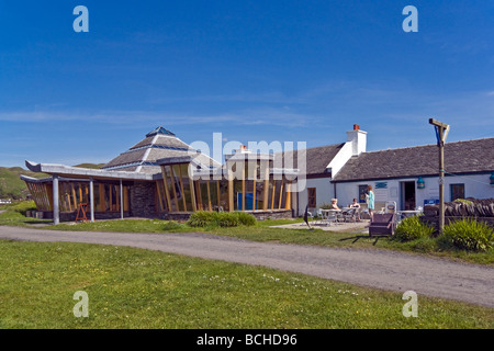 Centro de la comunidad y el Puffer Cafe en la isla de Easdale en Escocia Foto de stock