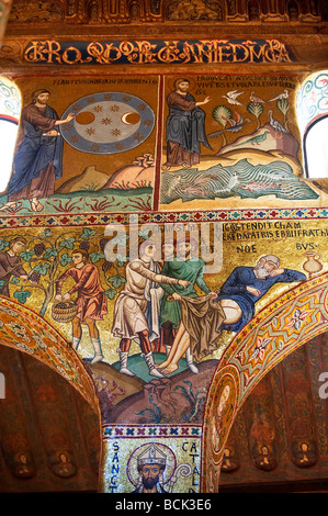 Los mosaicos bizantinos en la Capilla Palantine ( Capella Palentina ) palacio normando de Palermo, Sicilia, Italia. Cristo sobre el altar. Foto de stock