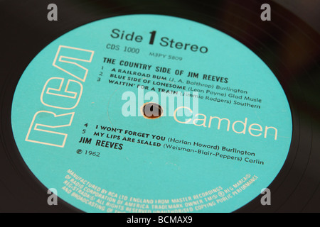 Jim Reeves cantante de música country álbum LP llamado el lado del país de Jim Reeves desde 1962 producido por RCA Records Foto de stock