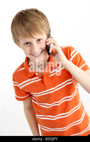 Joven con teléfono móvil