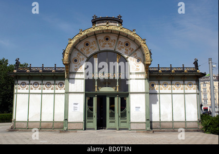 Estación Stadtbahn Karlsplatz desde 1899 ahora museo en Viena Foto de stock