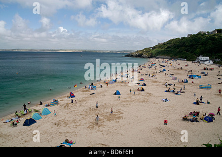 Porthminster Beach St Ives cornwall con amarillas arenas bañistas y azul verde mar Foto de stock