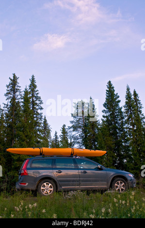 Holliday con alquiler de kayak en Suecia Foto de stock