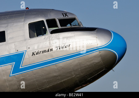 Detalles de un avión de pasajeros ruso Lisunov Li-2, una versión con licencia del Douglas DC-3, Alemania, Europa