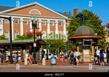 La Plaza Harvard, Cambridge, Massachusetts Foto de stock