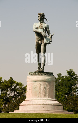 Escultura en Baltimore Francis Scott Key Monument (Orfeo) por Charles Henry Niehaus - 1922 - Fort McHenry