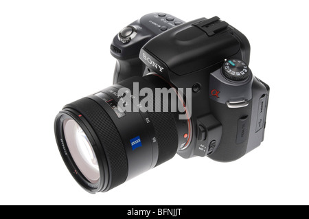 Alpha una cámara réflex digital con lente Carl Zeiss lente de zoom de mm Fotografía de stock Alamy
