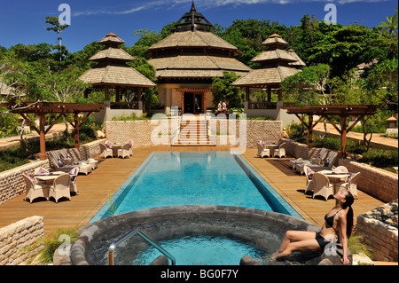 Piscina, Shangri-la Boracay Resort and Spa en Boracay, Filipinas, el sudeste de Asia, Asia Foto de stock