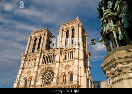 La Catedral de Notre Dame, Ile de la Cité, París, Francia, Europa