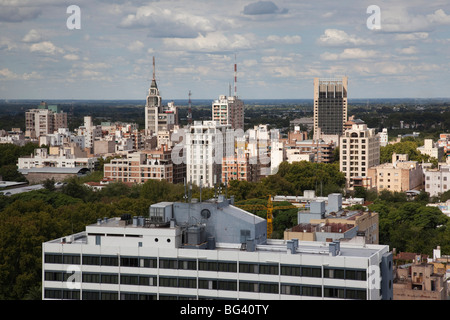 Argentina, Provincia de Mendoza, Mendoza, la ciudad vista desde arriba de la Plaza Italia, daytime.