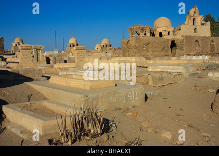 África Asuán Egipto Fatimita Cementerio Sky Paisaje Urbano Foto de stock