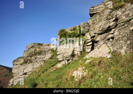 Shattered Devoniano afloramiento de roca caliza de Castle Rock, Valle de las rocas, de Exmoor, Devon Foto de stock