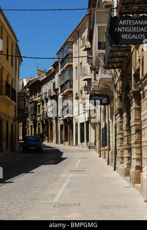 Interior de la ciudad, la calle Ubeda, provincia de Jaén, Andalucía, España, Europa Occidental.