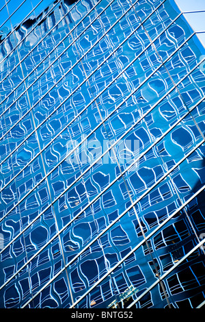 Los reflejos en el cristal de las ventanas de los rascacielos de Nueva York, Manhattan, 'Nueva York' Ciudad NYC USA America