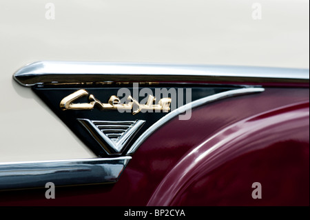 Vauxhall Cresta coche insignia abstracta. Coche clásico británico Foto de stock