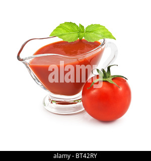 Salsa de tomate aislado en blanco Foto de stock