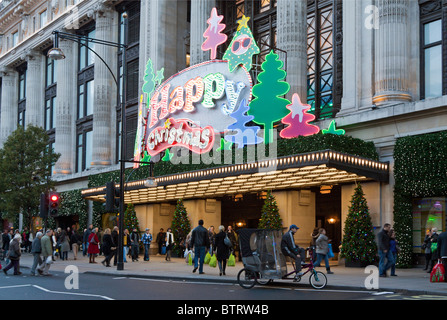 Adornos de Navidad - Selfridge's Department Store - Oxford Street - Londres Foto de stock