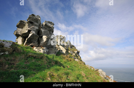 Devoniano afloramiento de roca caliza de Castle Rock, Valle de las rocas, de Exmoor, Devon Foto de stock