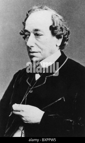 Benjamín Disraeli (1804-41) estadista y novelista inglés Foto de stock