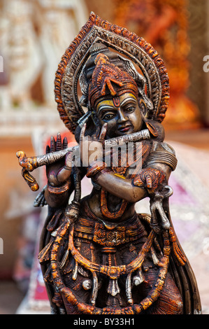 Estatua de Krishna. Adoraban deidad Hindú hindú Foto de stock