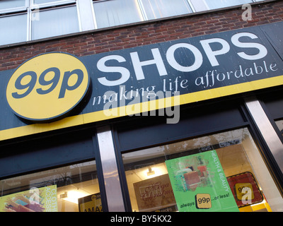 99p Shop en Lewisham Londres Inglaterra Foto de stock