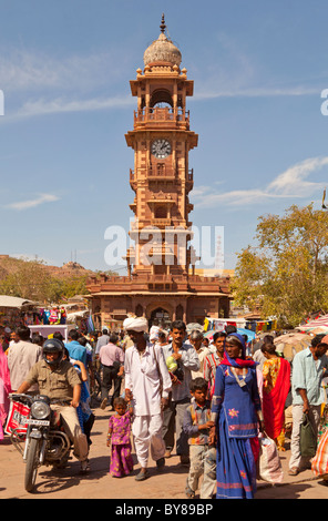 La India, Rajastán, Jodhpur, Sadar Mercado y torre del reloj Foto de stock