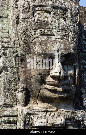 Cara de piedra de Bodhisattva Lokeshvara, Templo Bayon, templos de Angkor, Siem Reap, Camboya, en Indochina, en el sudeste de Asia Foto de stock