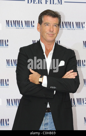 Pierce Brosnan Photocall para promocionar la película 'Mamma Mia!' en el Adlon Hotel Berlin, Alemania - 03.07.08 Foto de stock