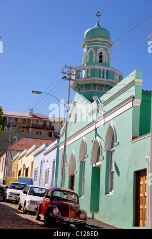 Bo-Kaap y coloridas casas en el Barrio Malayo, mezquita, Ciudad del Cabo, Western Cape, Sudáfrica, África Foto de stock
