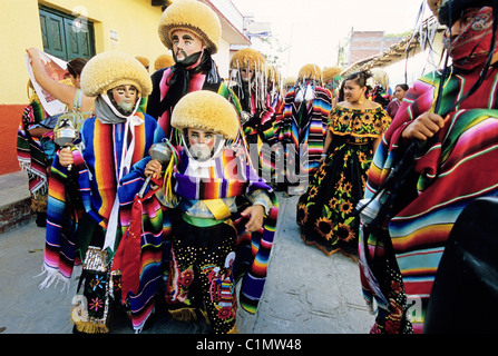 México, Estado de Chiapas, 'Los Parachicos carnaval' durante el Festival de San Sebastián en la ciudad de Chiapa de Corzo Foto de stock