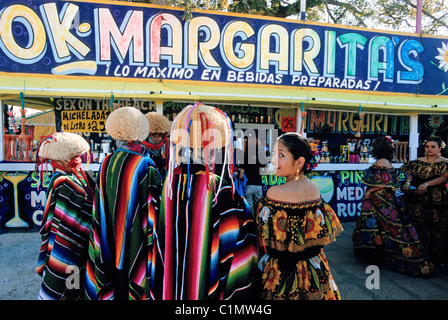 México, en el estado de Chiapas, los parachicos carnaval durante el Festival de San Sebastián en la ciudad de Chiapa de Corzo Foto de stock