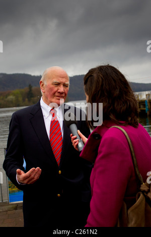 Número uno: Sir Menzies Campbell (Ming) mostrando el apoyo para el ...